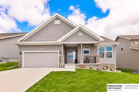 7937 N 116th St, Omaha, NE 68142