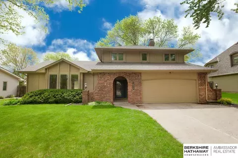 16329 Bancroft St, Omaha, NE 68130