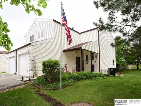 13210 Carpenter St, Omaha, NE 68138