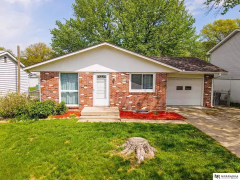 5100 Aylesworth Ave, Lincoln, NE 68504