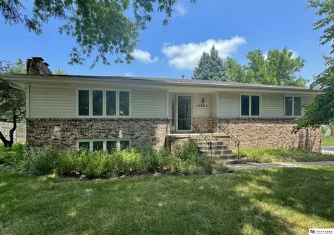 12804 Drexel St, Omaha, NE 68137