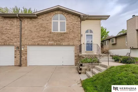 15522 Burdette St, Omaha, NE 68116