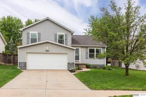 17712 Josephine St, Omaha, NE 68136