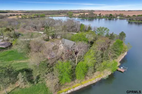 7708 S Lakeside Ln, Adams, NE 68301
