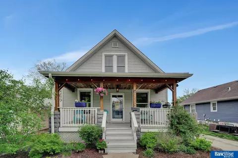 1330 N 24th St, Lincoln, NE 68503