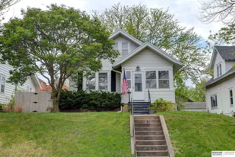 4209 California St, Omaha, NE 68131