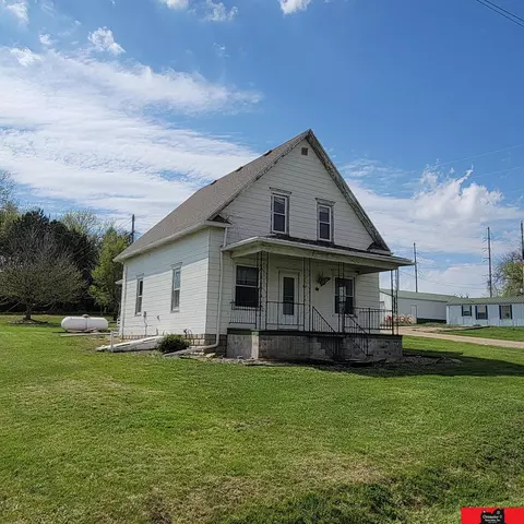 612 S 3rd St, Howells, NE 68641 photo 2