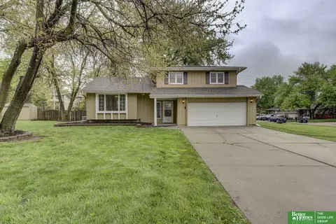 4836 N 107 St, Omaha, NE 68134