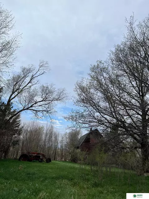 2455 462nd Rd, Gresham, NE 68367