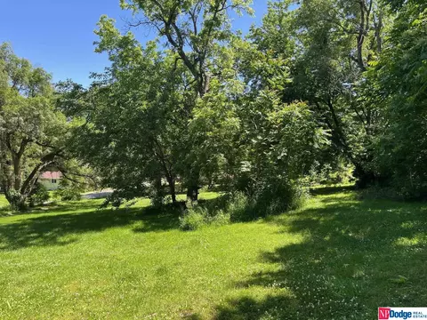 1505 E St, Tekamah, NE 68061 photo 2