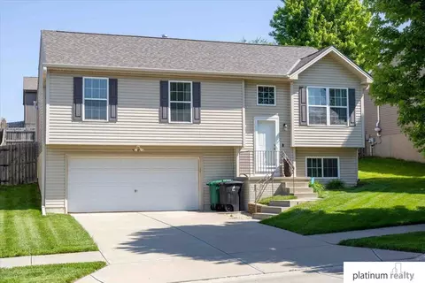 9170 Weber St, Omaha, NE 68122