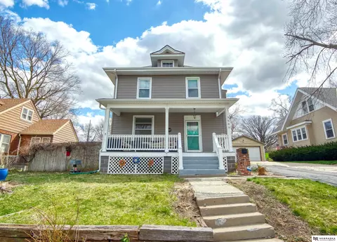 3505 Burt St, Omaha, NE 68131
