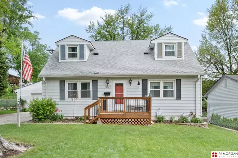 12524 A St, Omaha, NE 68144