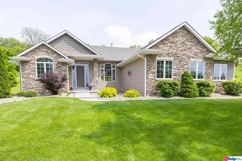 4849 S 236 Cir, Elkhorn, NE 68022