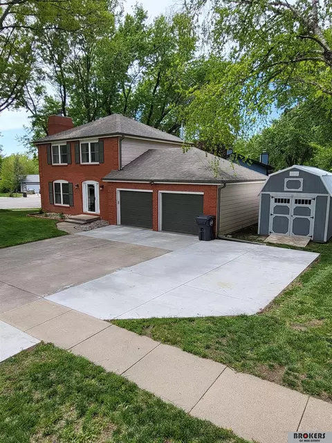 2901 N 72nd St, Lincoln, NE 68507