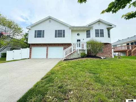 2930 Whitlock Rd, Lincoln, NE 68516