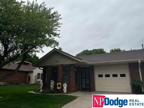 1311 Silver Ridge Rd #52, Lincoln, NE 68510