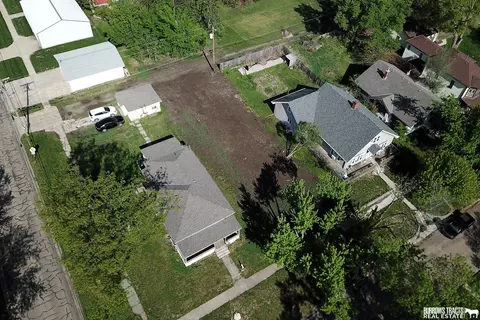 107 N 10th St, Wymore, NE 68466