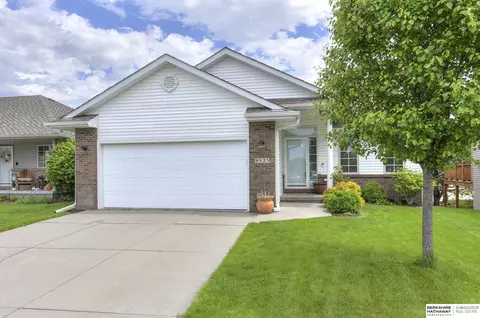 9923 S 170th Cir, Omaha, NE 68136