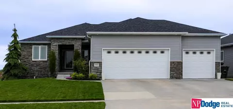 9302 S 31st St, Lincoln, NE 68516