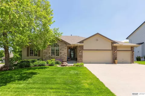 7001 S 173rd St, Omaha, NE 68136