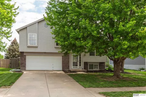 7113 S 176th Ave, Omaha, NE 68136