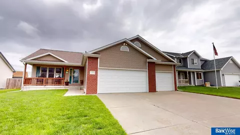 11330 N 144th St, Waverly, NE 68462