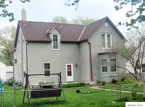 644 W 6 St, Fremont, NE 68025