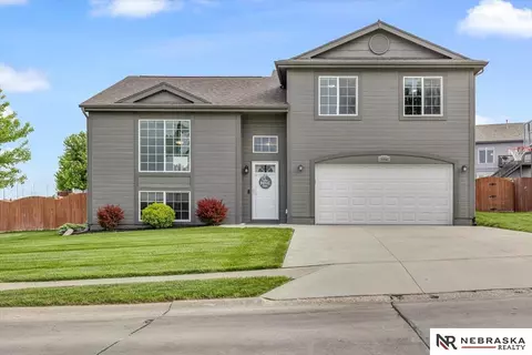 18864 Drexel St, Omaha, NE 68135