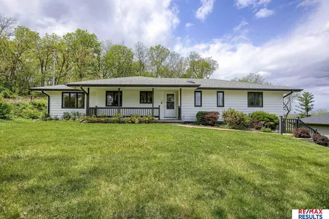 1251 S 16th St, Blair, NE 68008