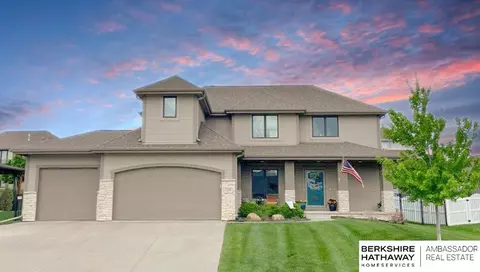 10205 S 124th Ave, Papillion, NE 68046