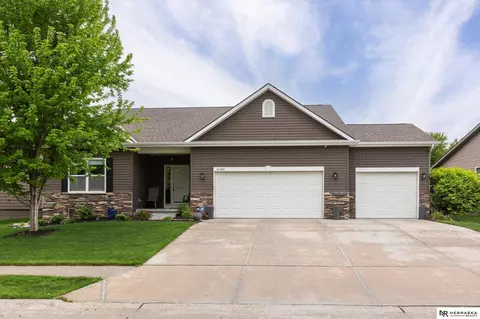 14482 Ellison Ave, Omaha, NE 68116