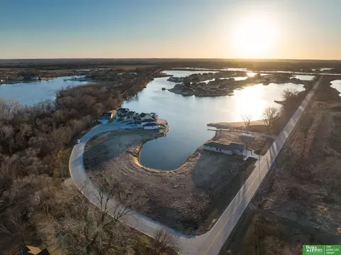 lot7 Flatwater Cir, Valley, NE 68064