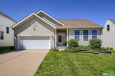 7520 N 107 Ave, Omaha, NE 68122