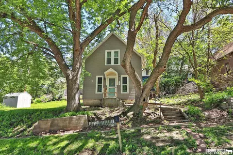 217 S 6th St, Plattsmouth, NE 68048