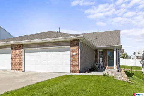 7840 S 155th Ave, Omaha, NE 68138