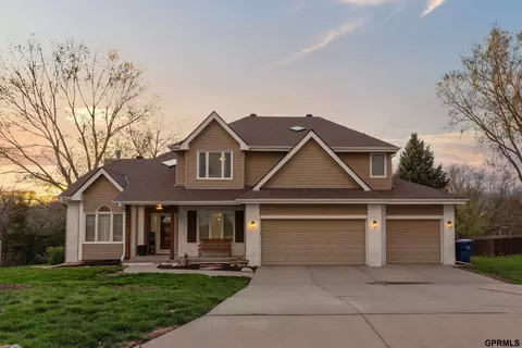 4002 Buccaneer Blvd, Plattsmouth, NE 68048