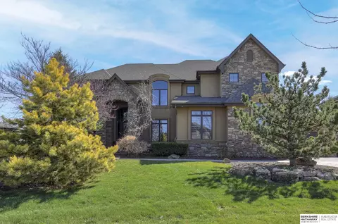 1505 N 188th St, Elkhorn, NE 68022