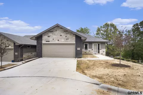 1619 Jefferson St, Bellevue, NE 68005