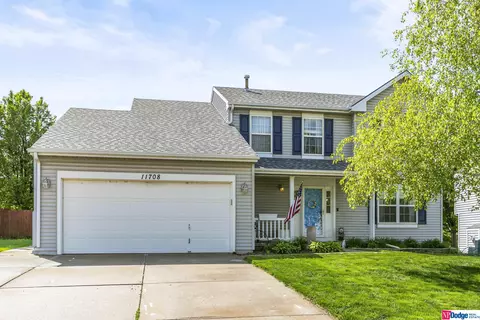 11708 S 28th St, Bellevue, NE 68123
