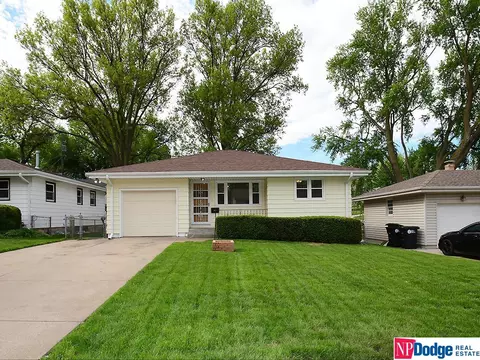 4917 Bancroft St, Omaha, NE 68106