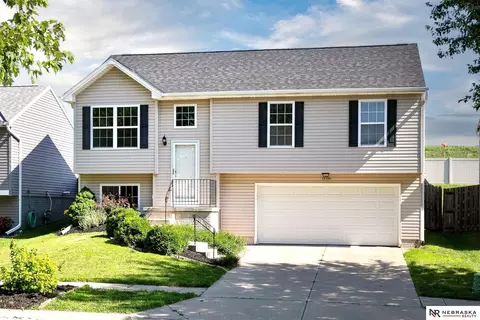 14546 Mormon St, Bennington, NE 68007