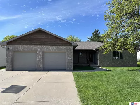 205 Hickory St, Seward, NE 68434