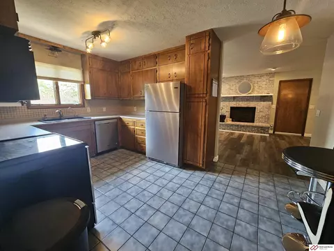1720 S 13th St, Beatrice, NE 68310 photo 3