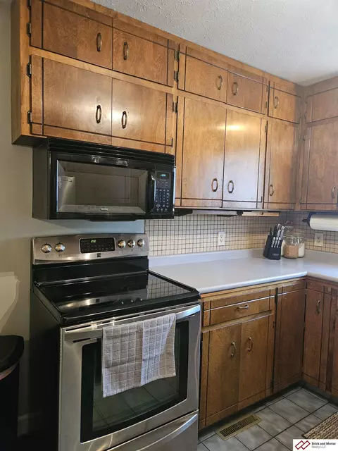 1720 S 13th St, Beatrice, NE 68310 photo 6