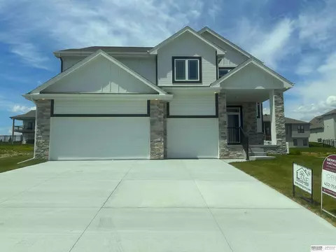 10216 S 191 St, Omaha, NE 68136