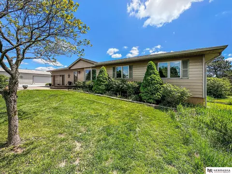 24300 S 68th St, Firth, NE 68358