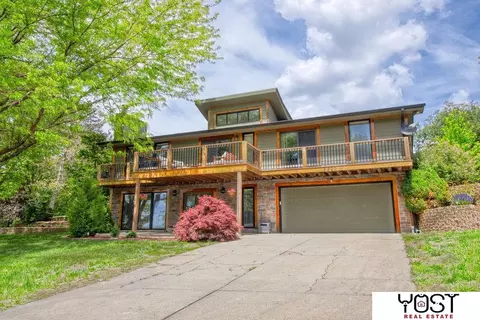 2200 Dunbar Dr, Plattsmouth, NE 68048