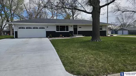 1406 N Florida Ave, York, NE 68467