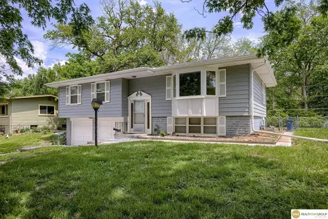 513 N 3rd St, Bellevue, NE 68005